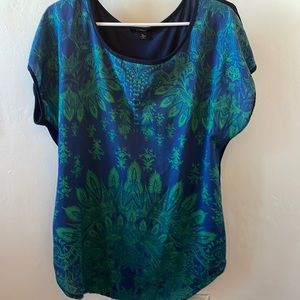 Espresso brand short sleeve top. Navy with green print on front. Size XL.